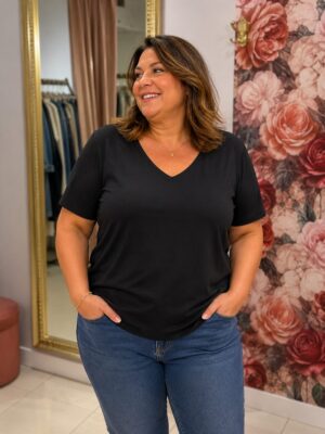 T shirt Wieteke noir_41Bis mode femme ronde Yesta